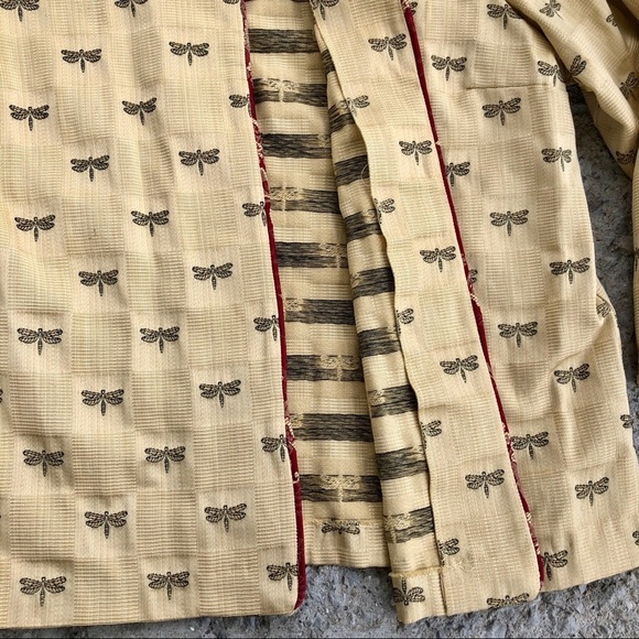 Vintage open front dragon fly golden blazer - Picture 3 of 8